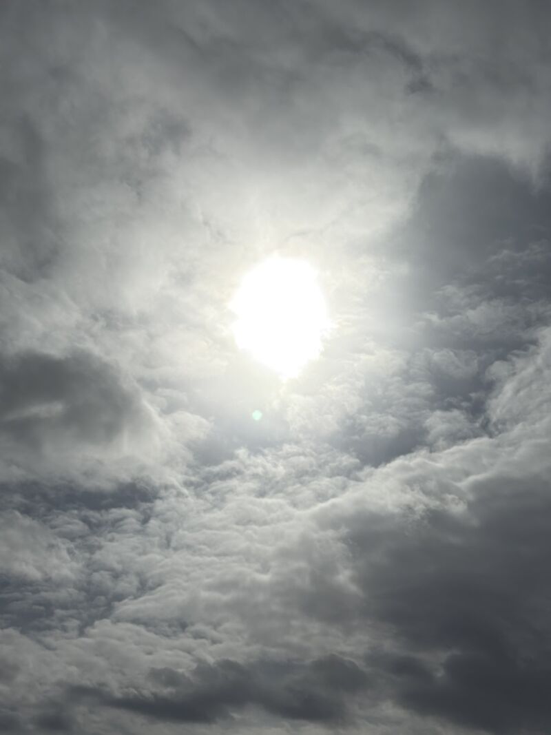 Image for the Tweet beginning: ㊗️成人の日㊗️

新成人の皆さま
おめでとうございます。

また、まぶしい気持ちでお子様の成長の節目に向き合われ、嬉し涙に包まれたお父様、お母様にも心よりお祝い申し上げます。

失敗も不安も夢の途中。

出会いと未来の経験にむけて
ぜひ、力強い歩みを続けてください。 