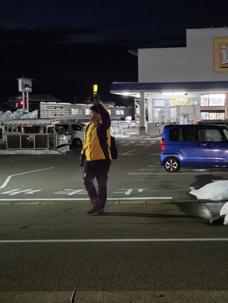 Image for the Tweet beginning: 国民民主党富山三区
山本圭太公認候補

イエローライト💡💡💡で
頑張っております。

#比例は国民民主党 