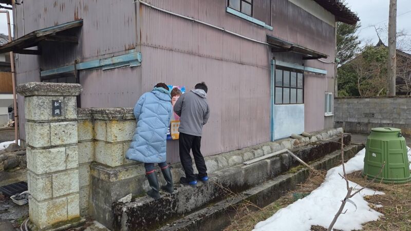 Image for the Tweet beginning: 庭田ゆきえポスター増殖中！

富山市水橋エリアにたくさんいます。

#国民民主党富山県
#庭田ゆきえ 